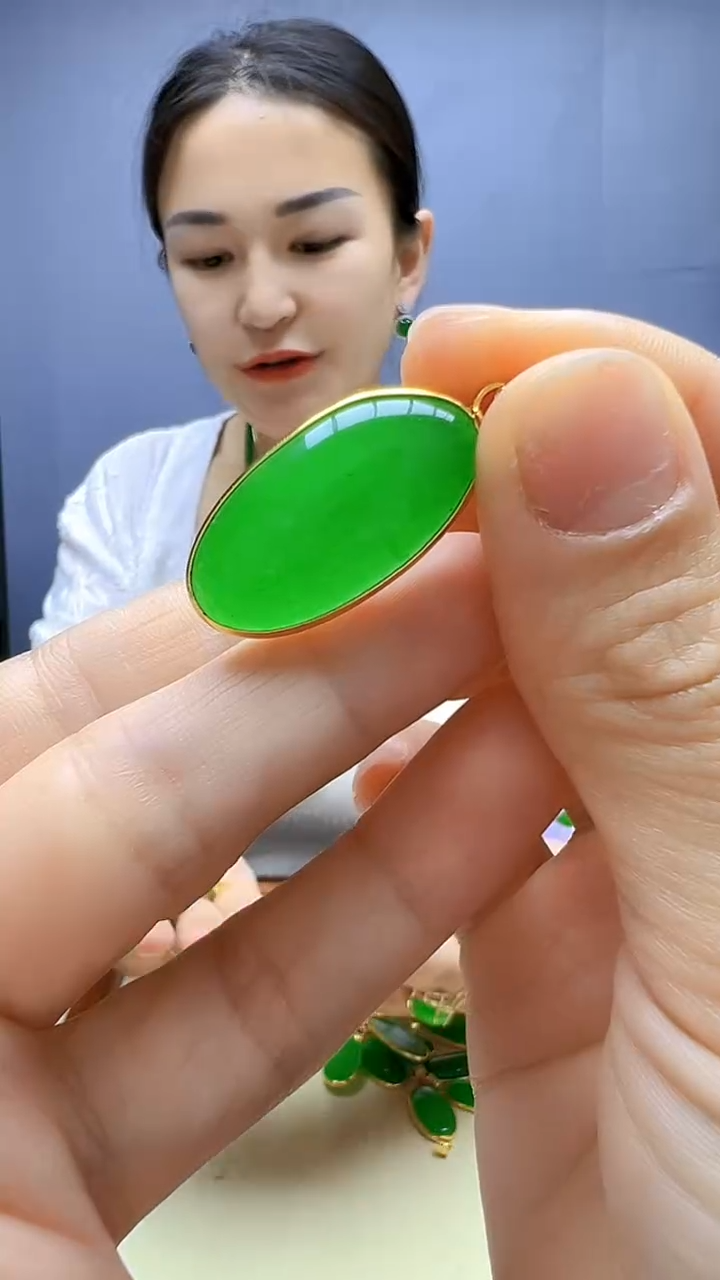 翡翠14K金镶嵌颈饰沉白diy颈饰