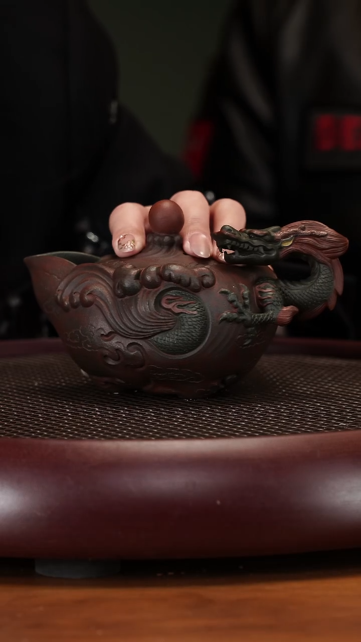 【闪购商品】紫砂茶壶3-46GSB龙泽天下手抓壶老青段