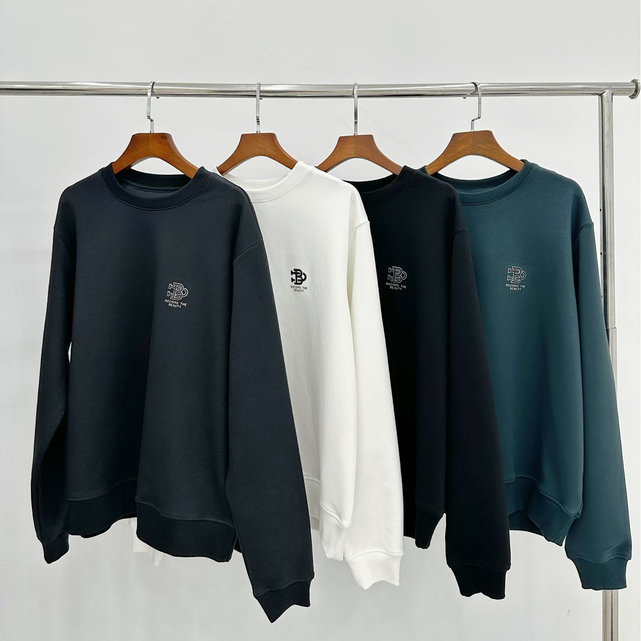 男士胸标卫衣9902