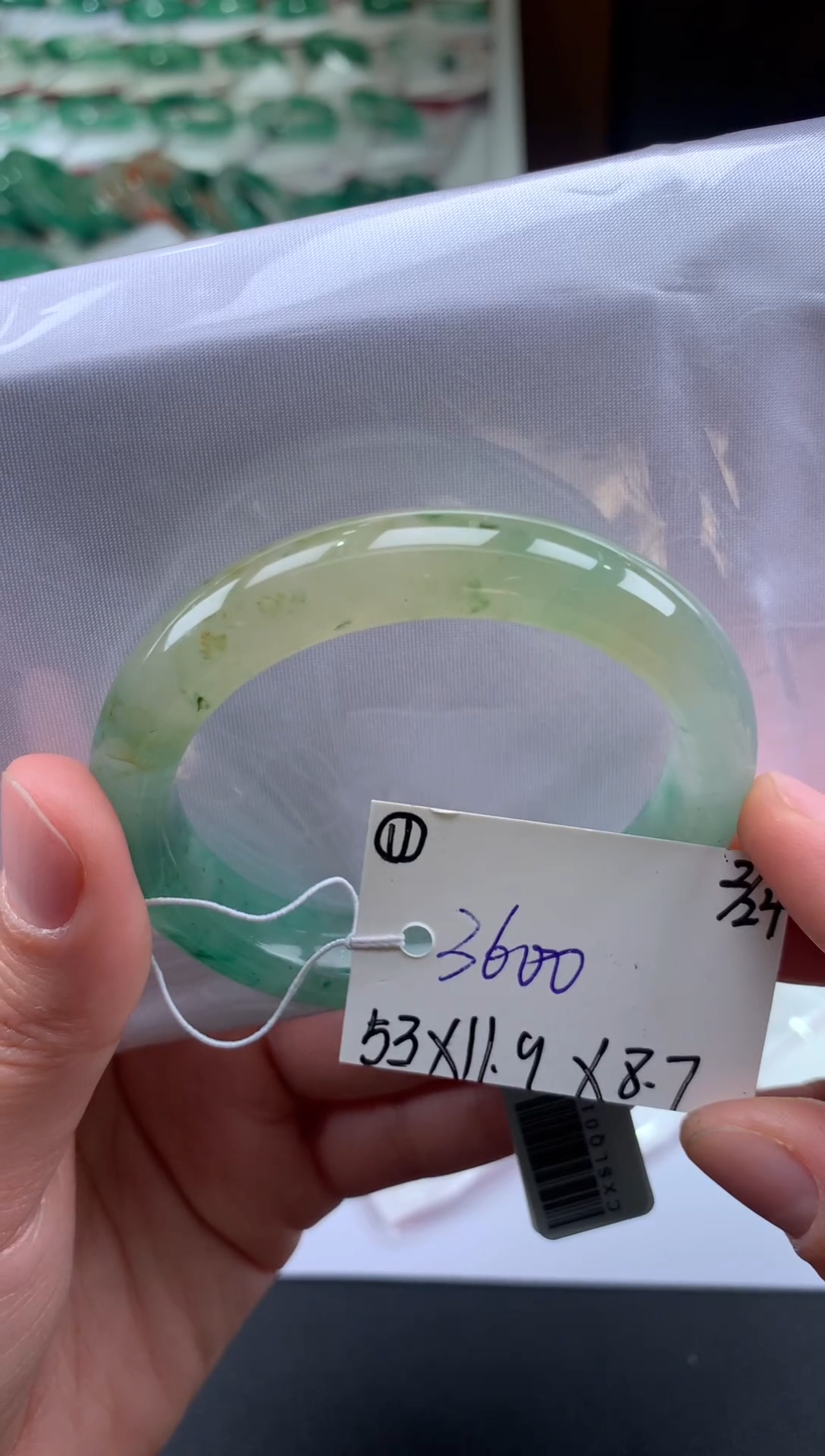【闪购商品】石英质玉手镯未镶嵌拍下联系小耳机看购买须知！！！