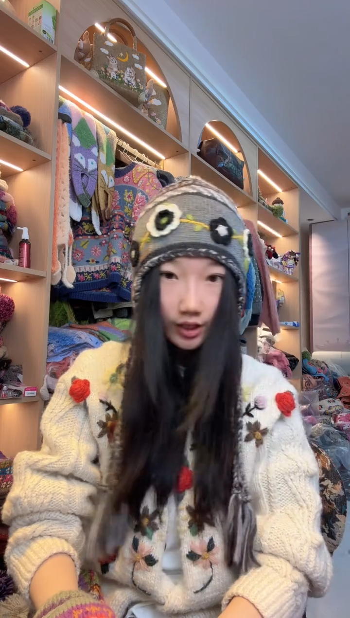 羊毛美利奴灰色立体勾花护耳