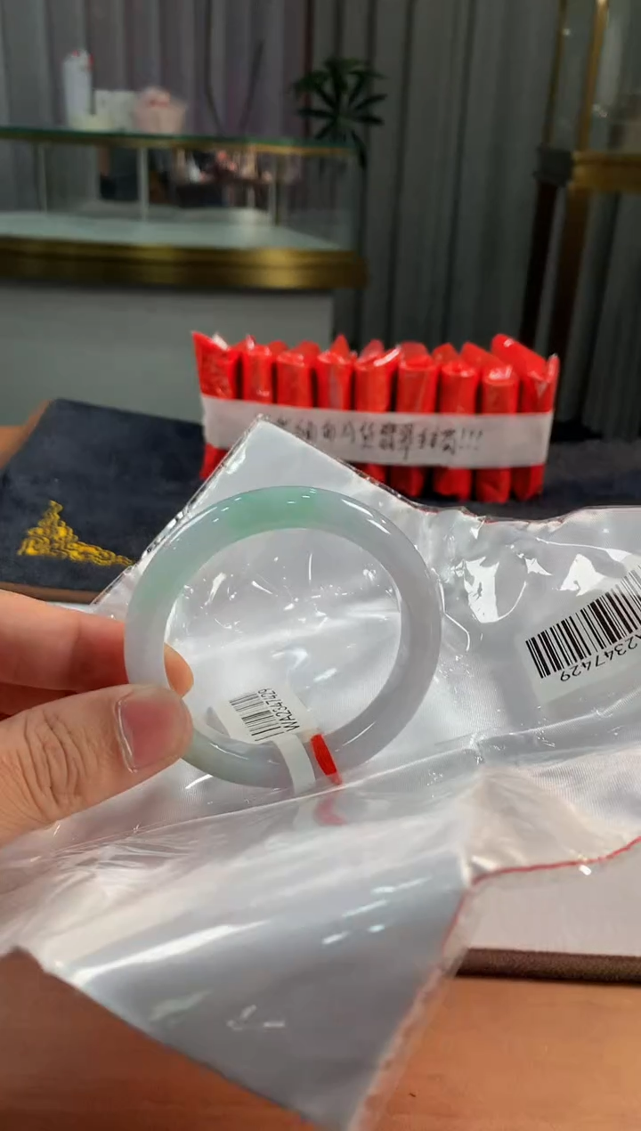 未镶嵌定制翡翠5073毛货不退不换   52-53