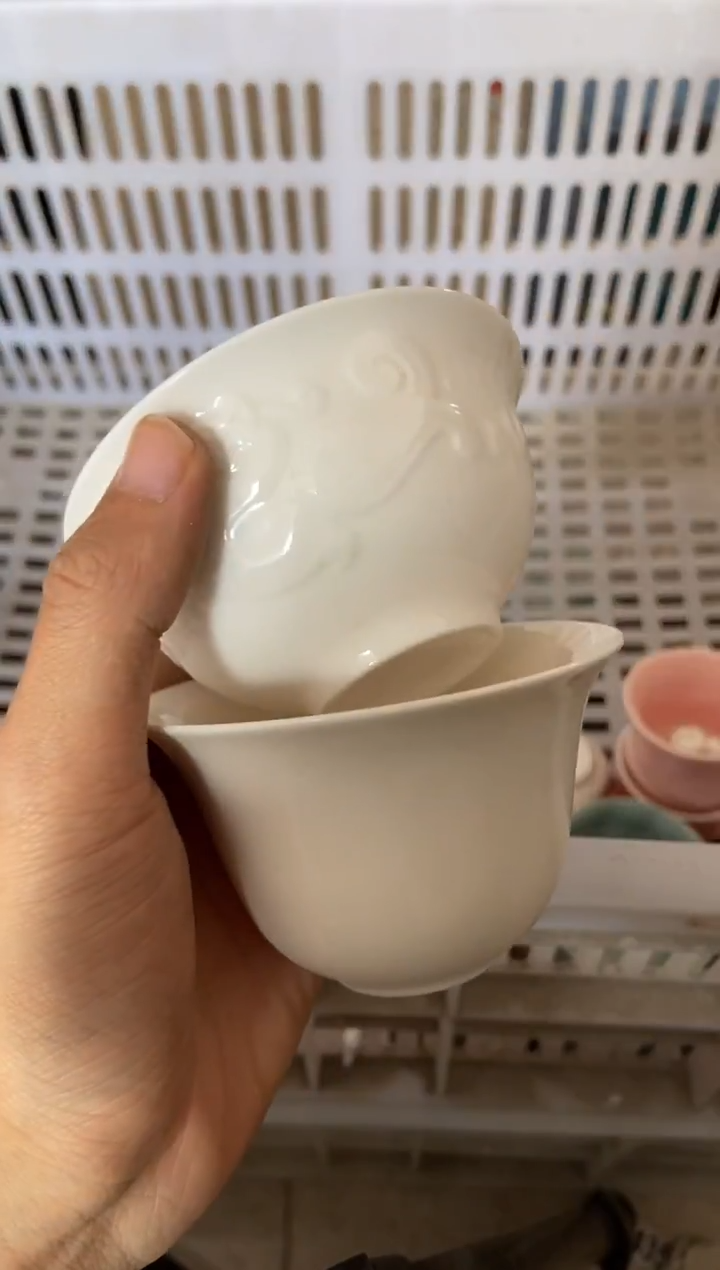 杯无运费险有瑕疵的摄影的产品有使用过的痕迹有点脏介意勿拍