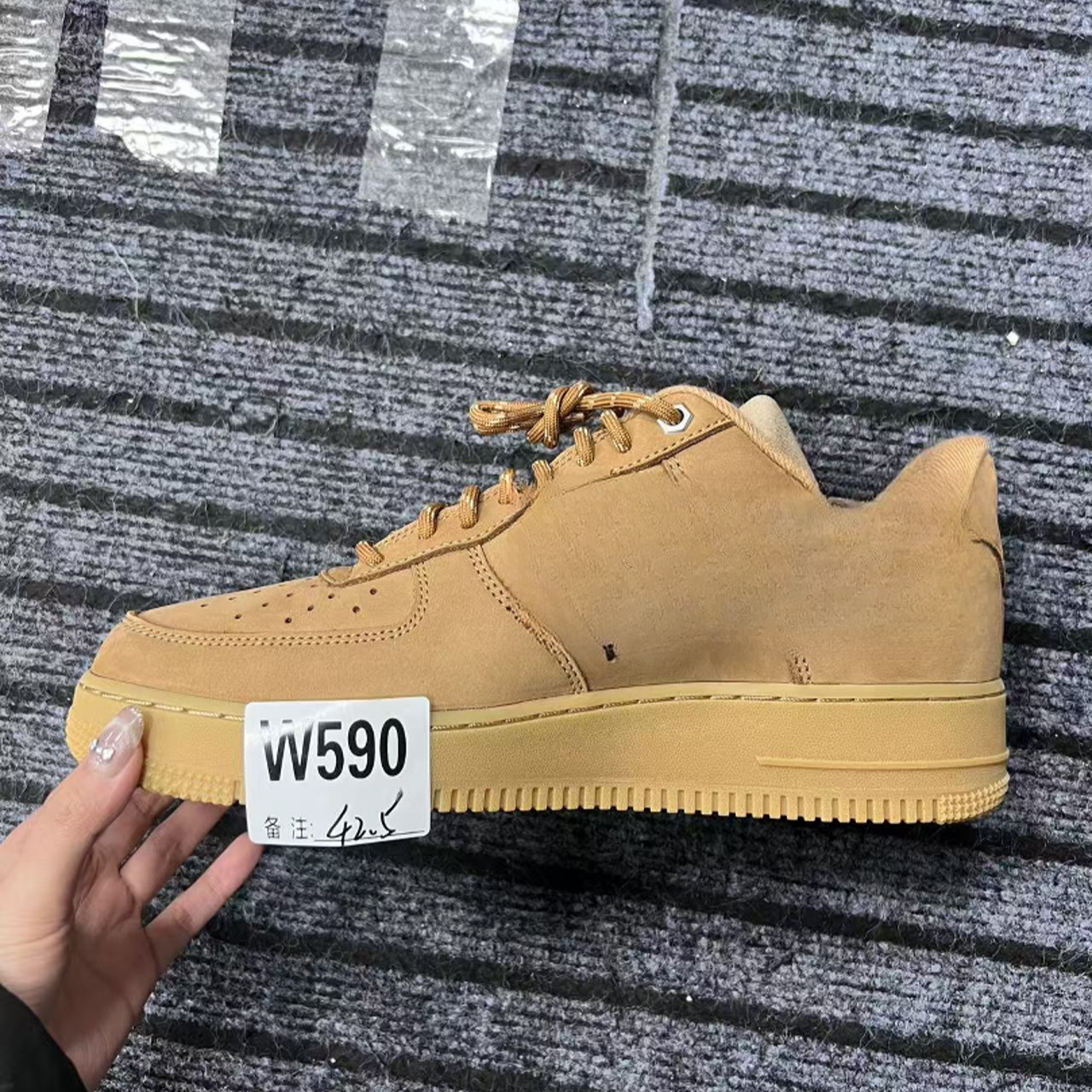 男女户外休闲鞋w590