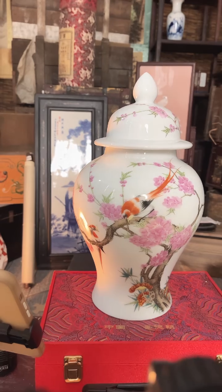 陶景德镇陶瓷摆件C202