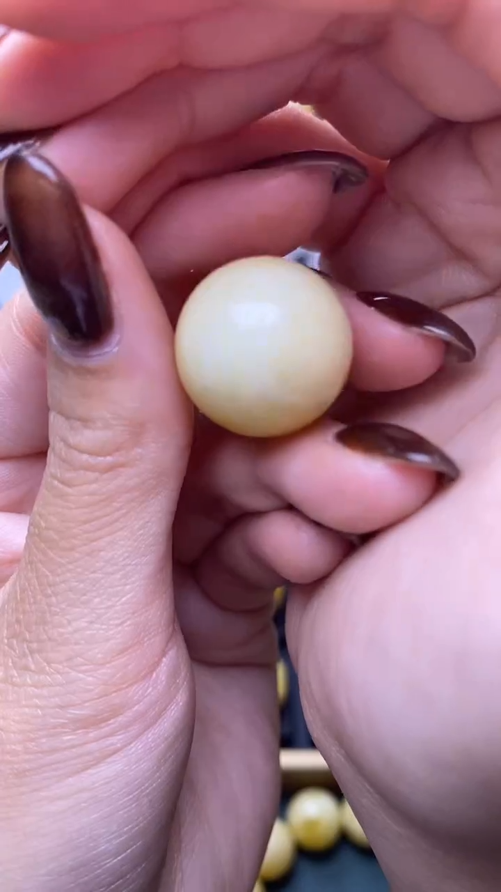 【闪购商品】琥珀裸石未镶嵌蜜蜡.72