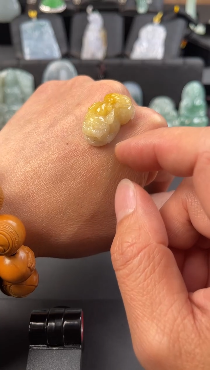 翡翠未镶嵌吊坠(不含链)翡翠黄翡貔貅JJFC319