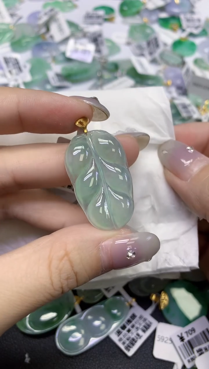 颈饰18K金镶嵌翡翠天然缅甸翡翠A货百元以上9元证书费自理