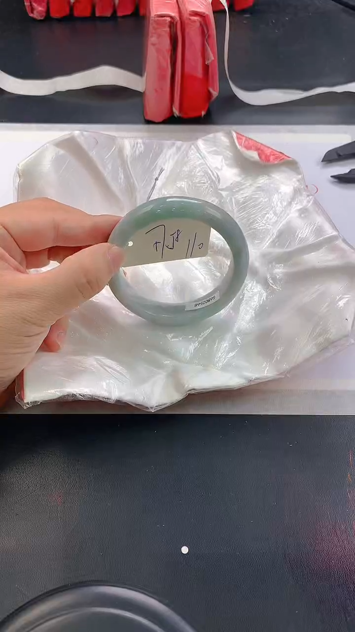 未镶嵌手镯翡翠110