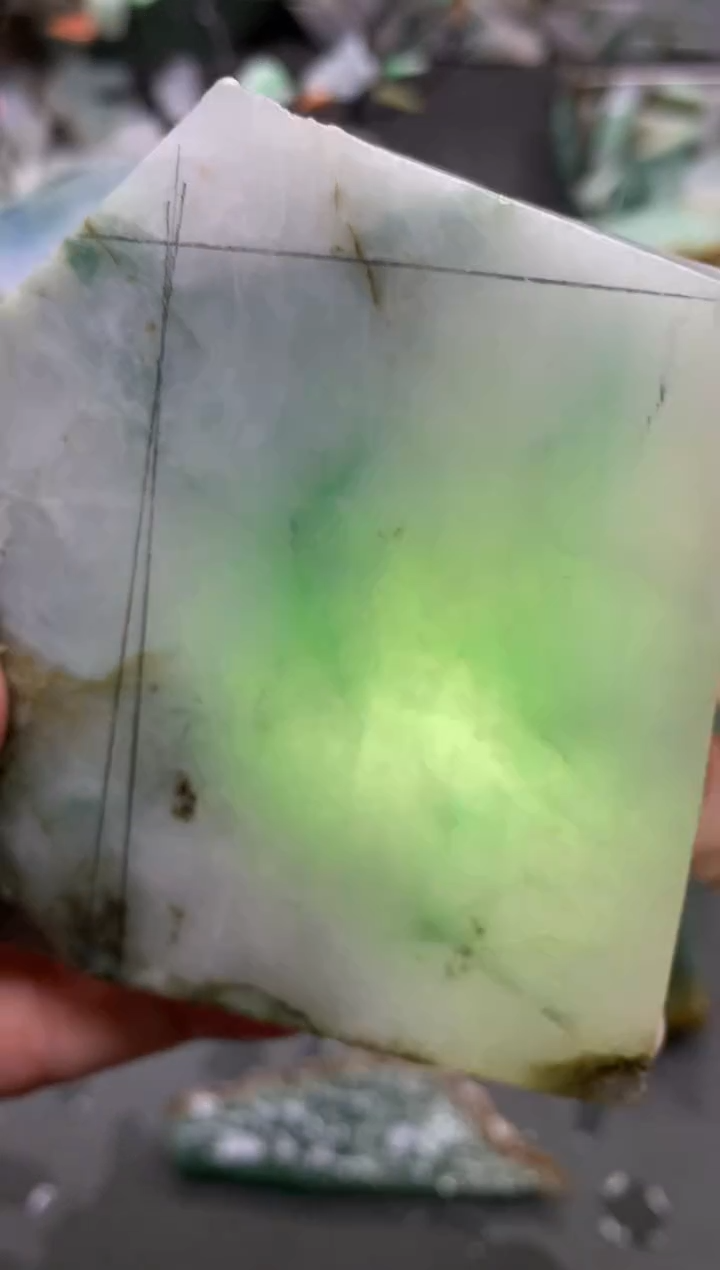 【闪购商品】翡翠颈饰未镶嵌天然缅甸翡翠A货