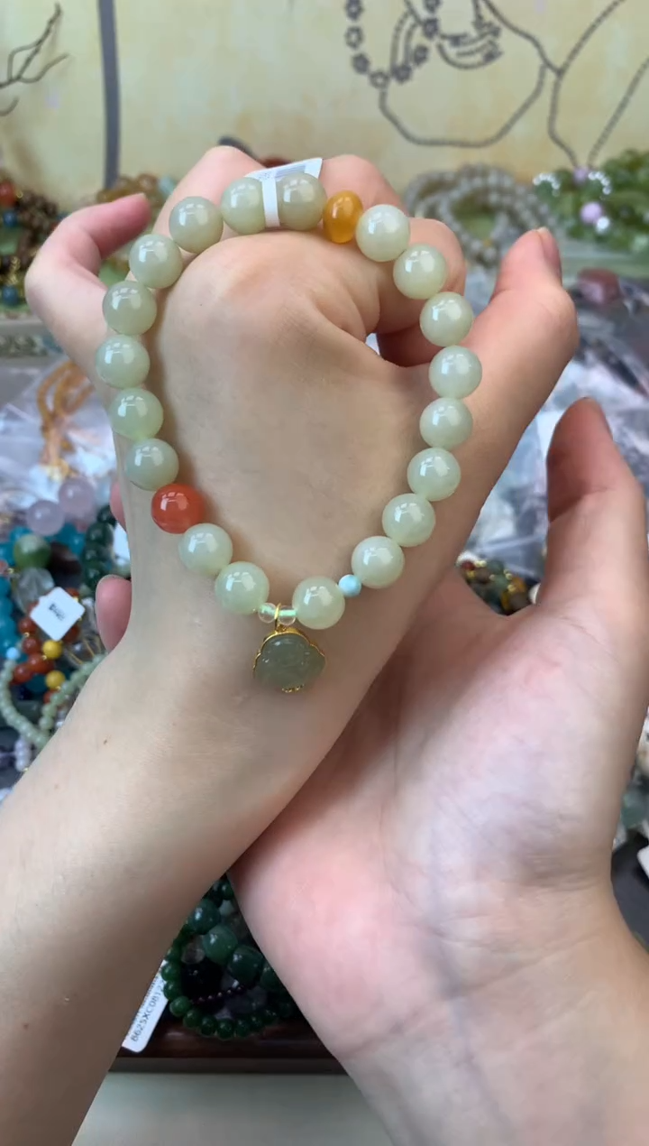 手饰和田玉未镶嵌322