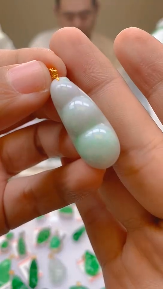 【闪购商品】翡翠颈饰未镶嵌新号开播，全场乱卖