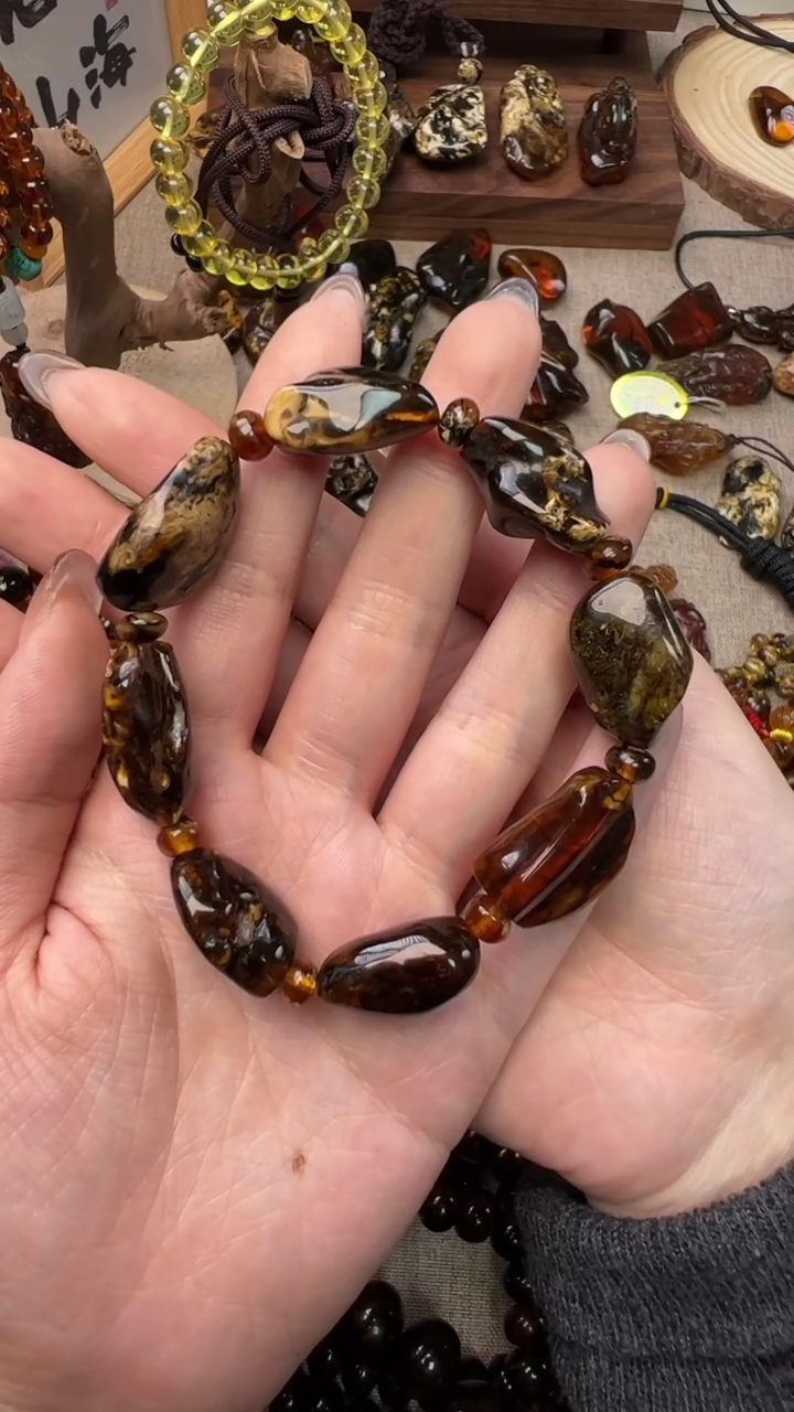 【闪购商品】琥珀手串未镶嵌抚顺琥珀