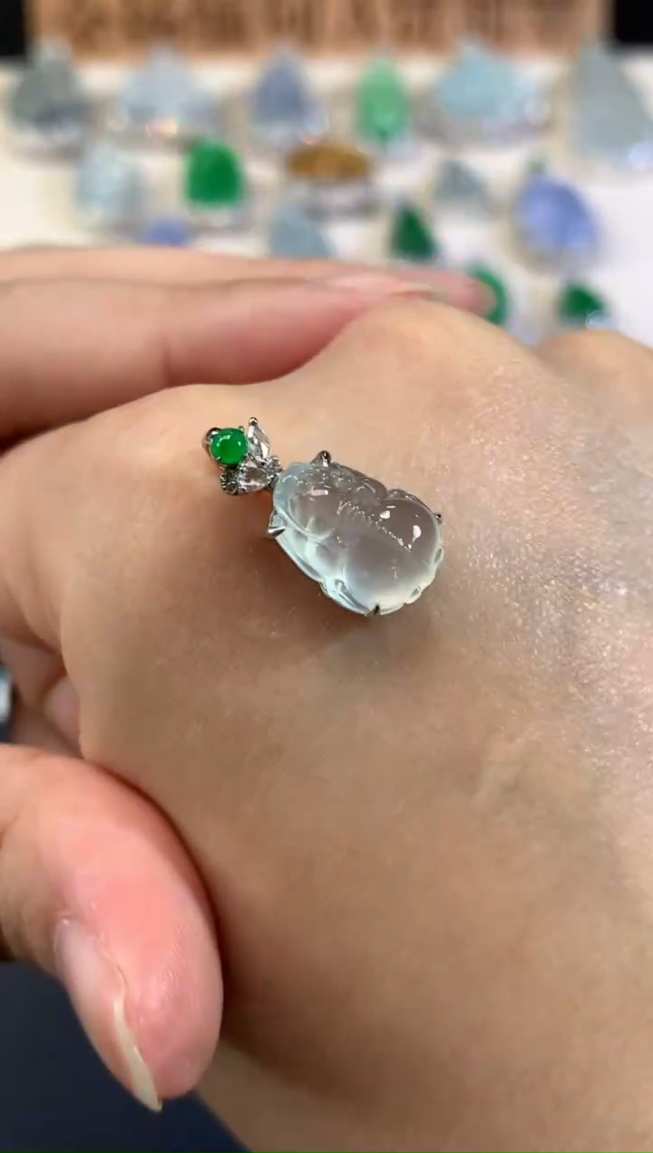 吊坠(不含链)18K金镶嵌翡翠A685|3980