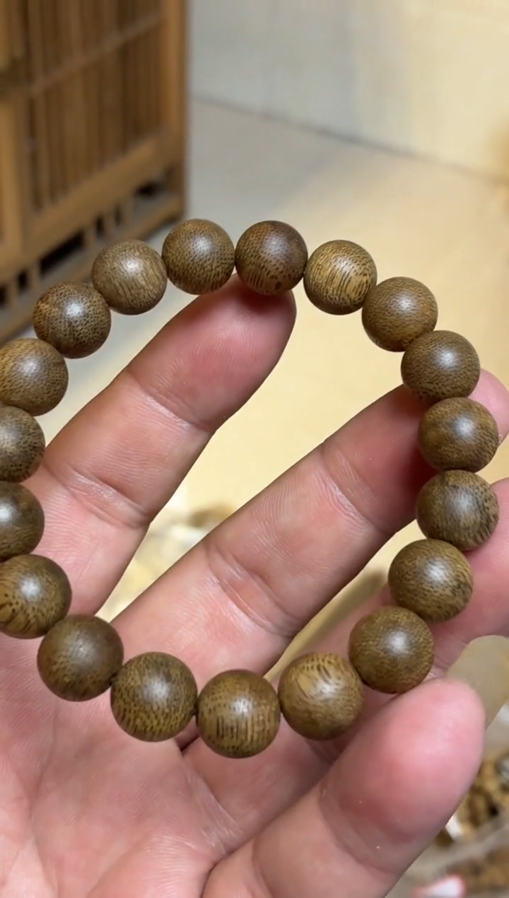 沉香手串 文莱圆珠单圈1.1多样性发其一