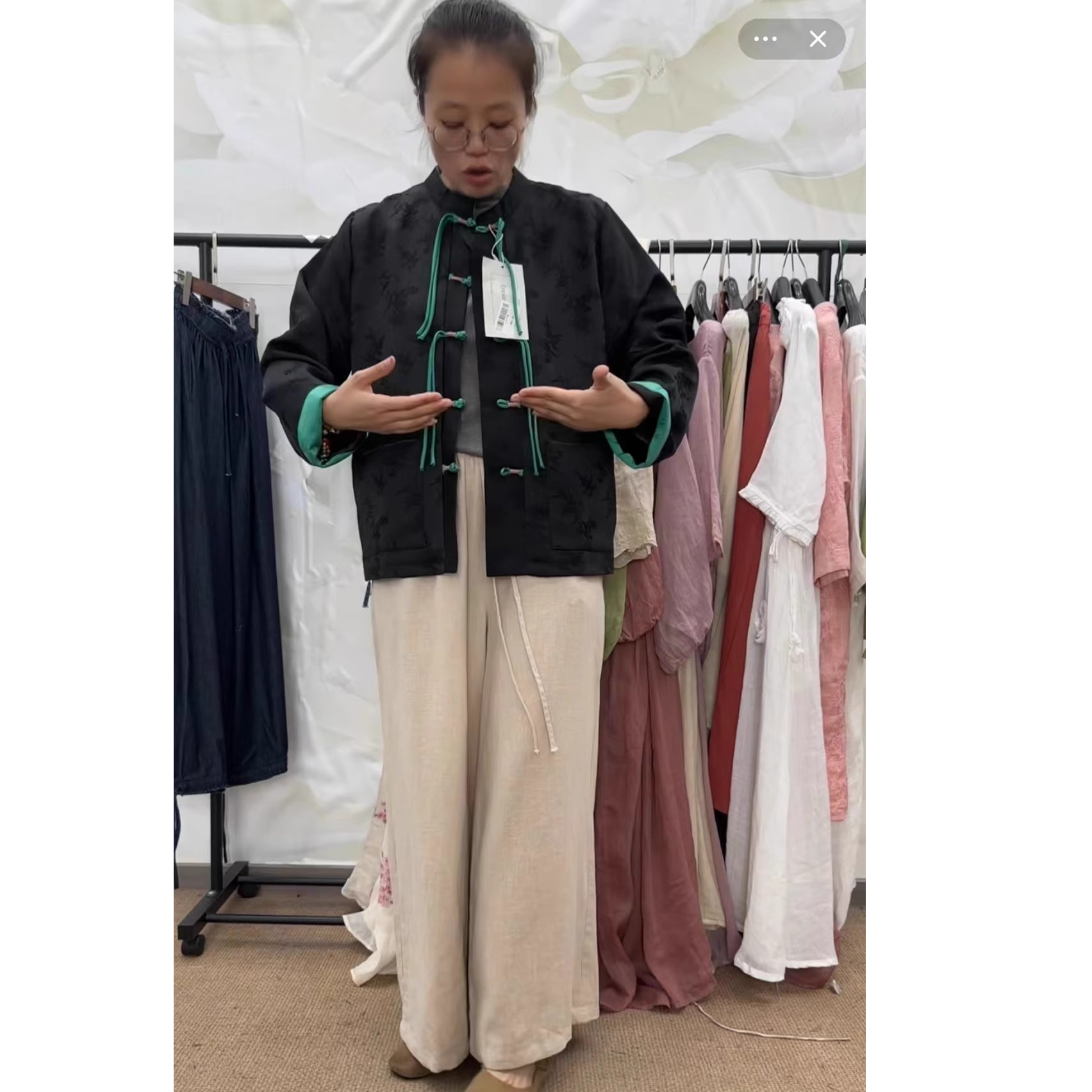 19736小莲~新中式盘扣流苏长袖外套高级感浮雕提花单排扣开衫上衣