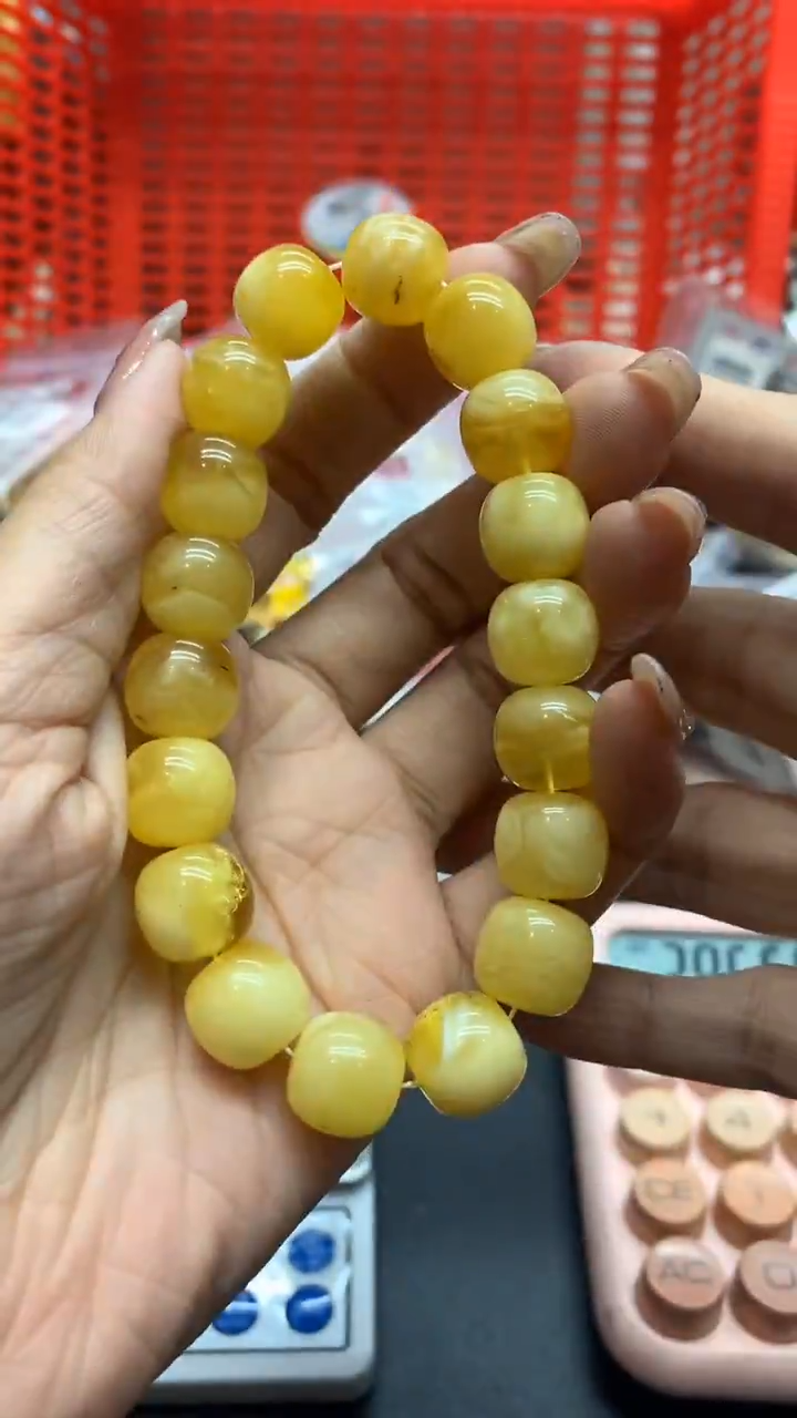 未镶嵌琥珀珠宝奇石1116