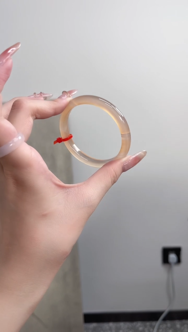 【闪购商品】玛瑙/玉髓手镯未镶嵌54圈 需要包容