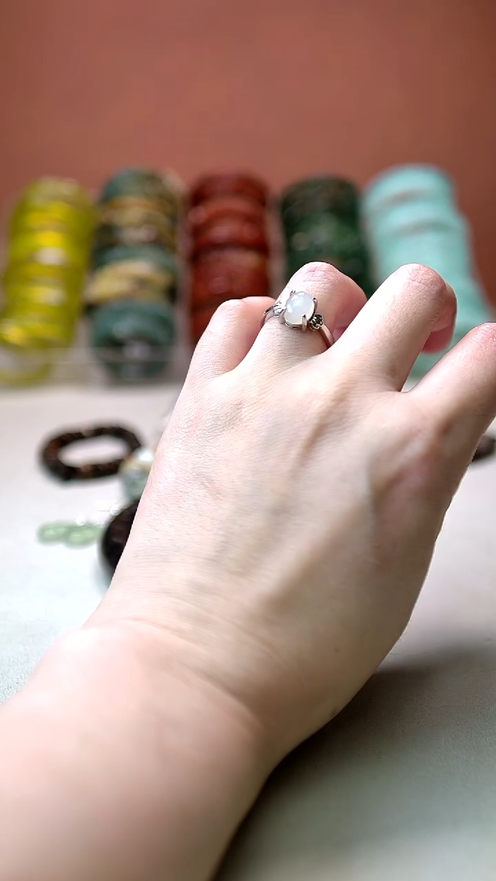 合金岫玉手串1111