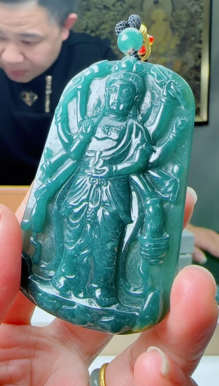 【闪购商品】翡翠颈饰未镶嵌1111111111