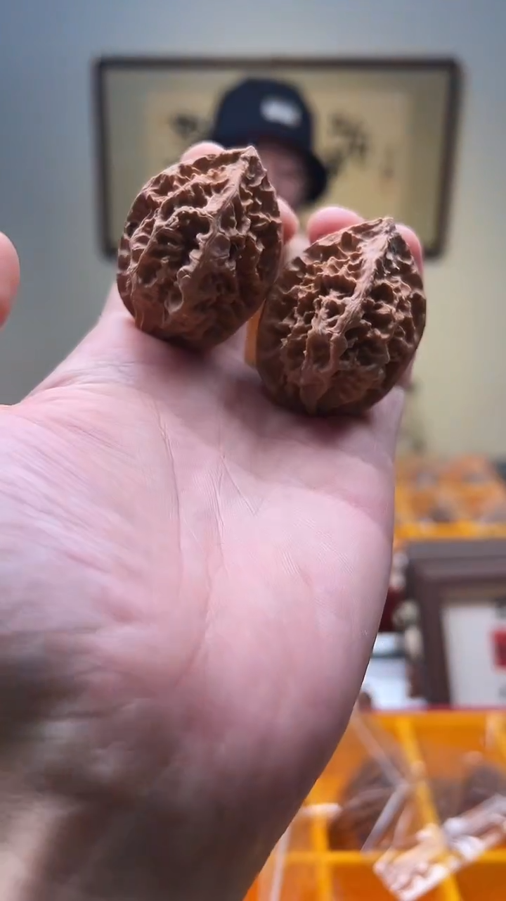 把件文玩核桃35mm小龙骨塔 1对  10号