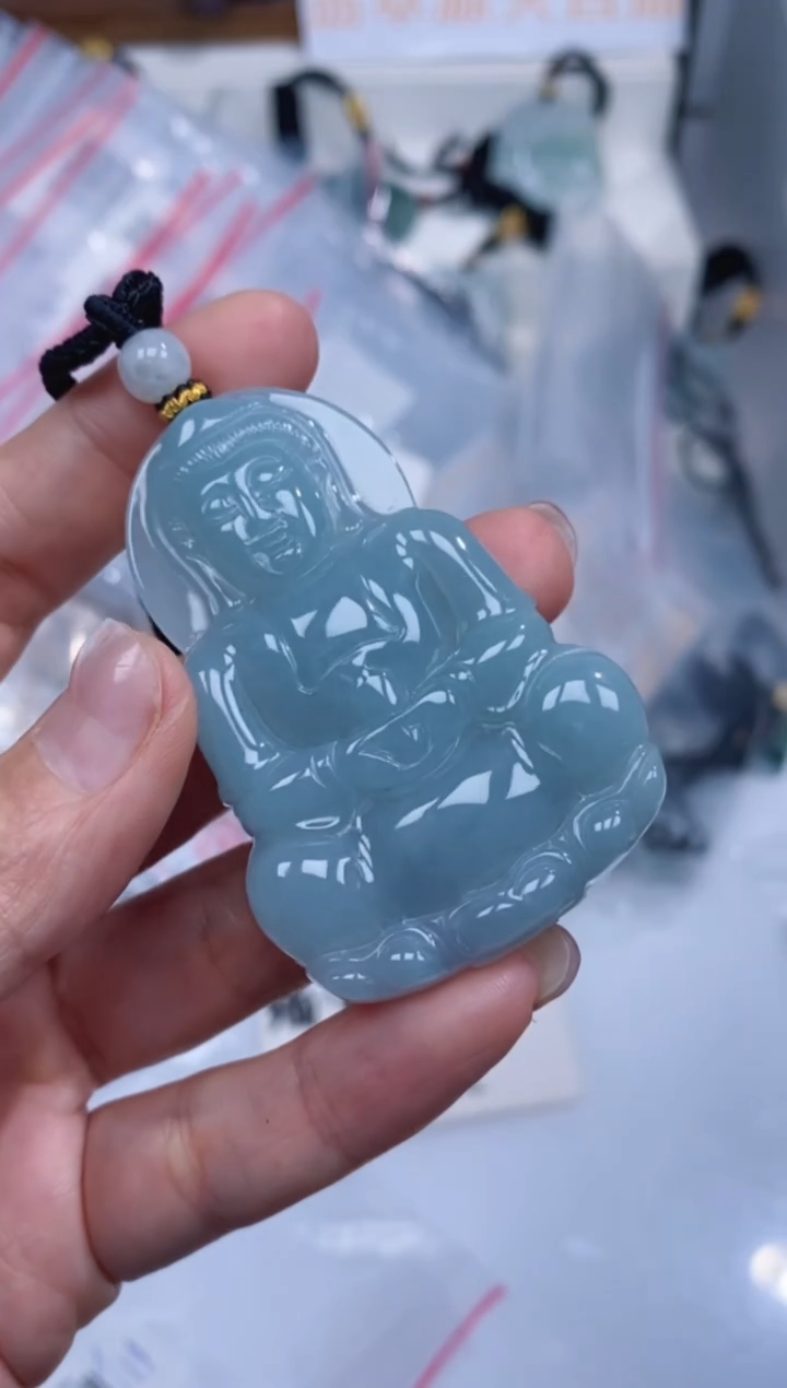 颈饰未镶嵌翡翠吊坠