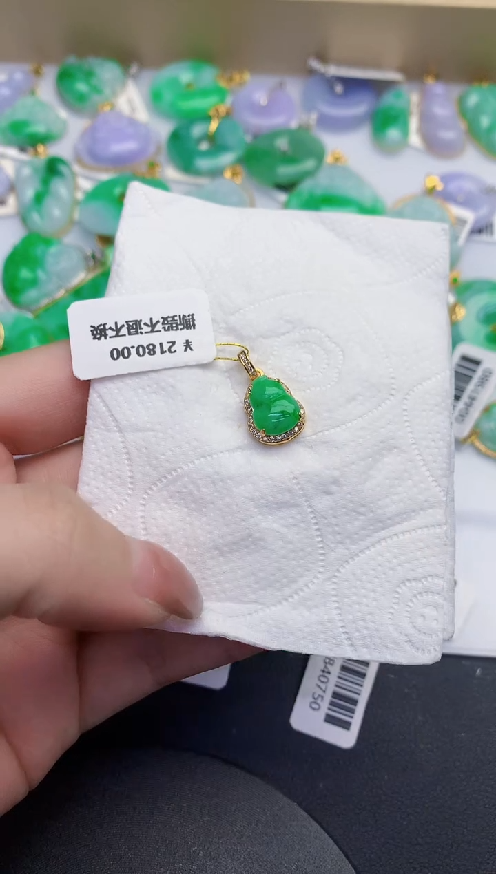 颈饰未镶嵌翡翠缅甸天然翡翠A货