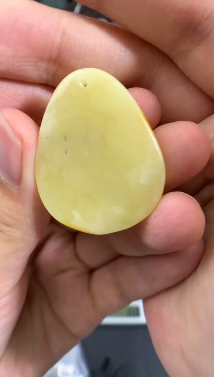 蜜蜡未镶嵌珠宝奇石1