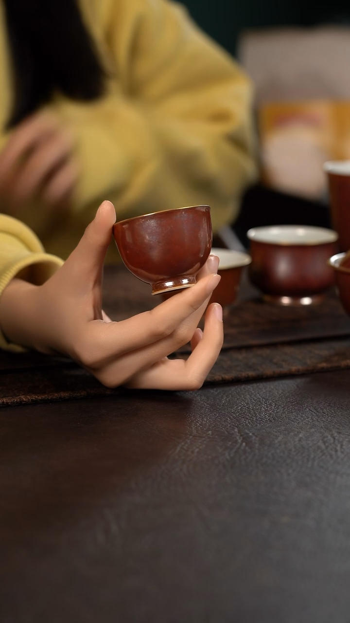 【闪购商品】杯聚澜堂红金花小直口杯