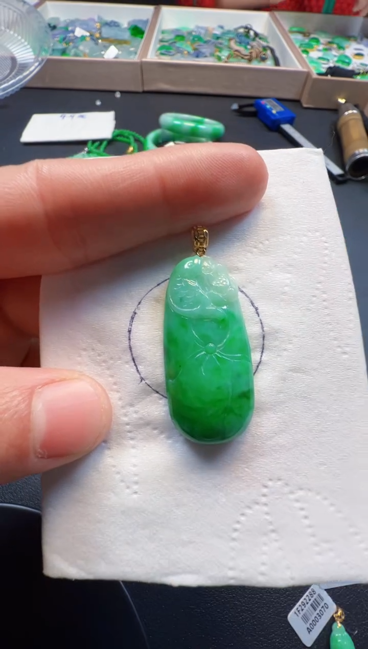 【闪购商品】定制翡翠18K金镶嵌1280元