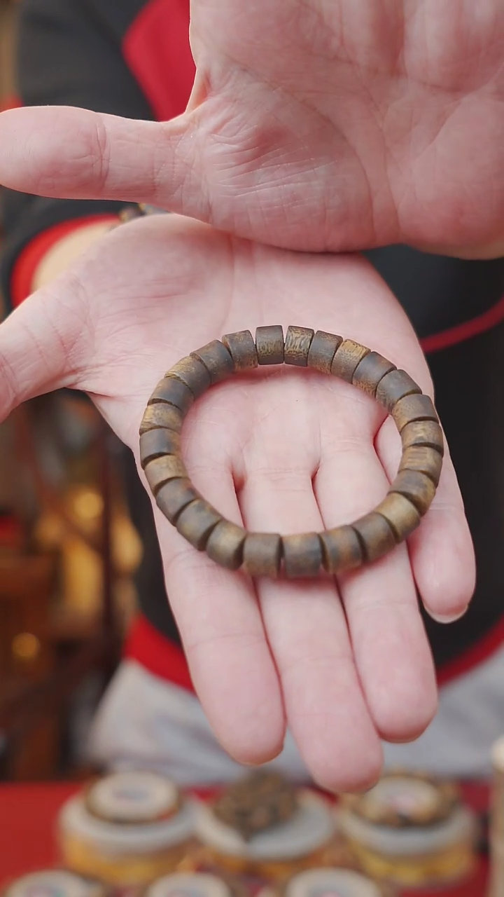 【闪购商品】沉香手串海南尖峰岭莺歌绿奇楠随行手串