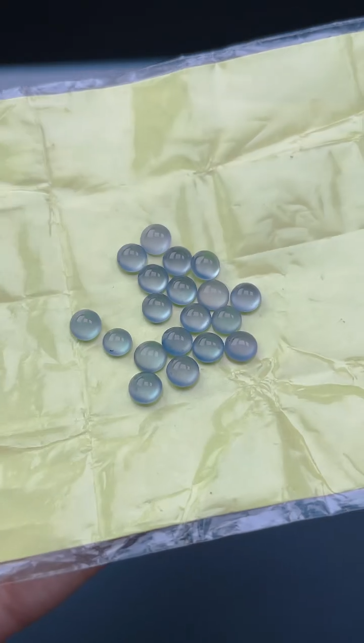 未镶嵌定制翡翠天然翡翠蛋面54