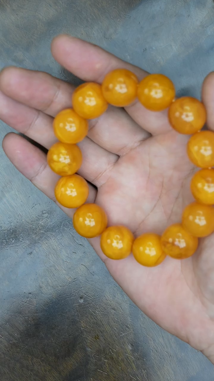 【闪购商品】琥珀裸石未镶嵌老蜡圆珠手串
