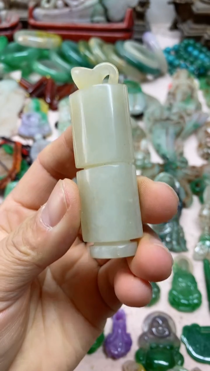 【闪购商品】72直播间的实时画面