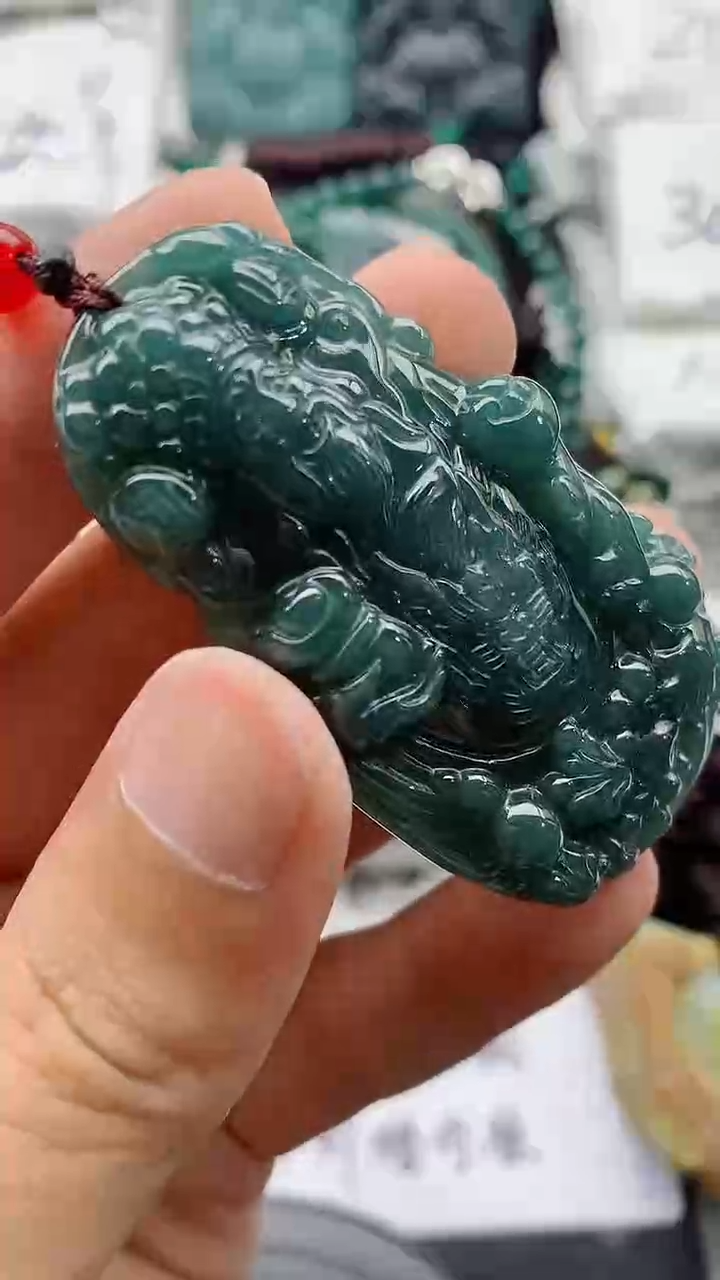 翡翠未镶嵌颈饰88888888888