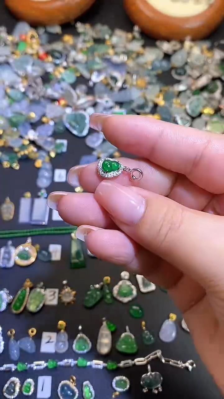 【闪购商品】翡翠吊坠(不含链)银S925镶嵌1