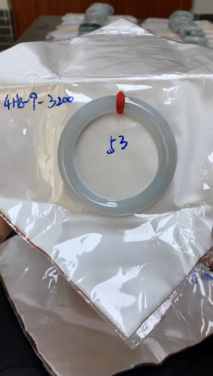 【闪购商品】翡翠手镯未镶嵌翡翠手镯