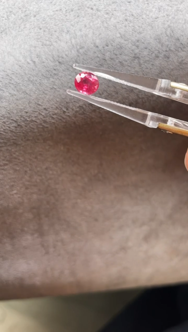 裸石尖晶石1.05克拉