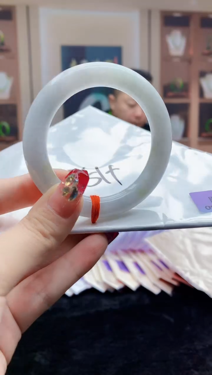 【闪购商品】翡翠手镯未镶嵌   H20-9