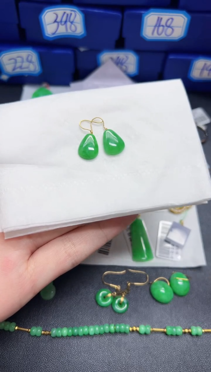 【闪购商品】翡翠耳饰18K金镶嵌Y缅料A货/多样性发货/一件