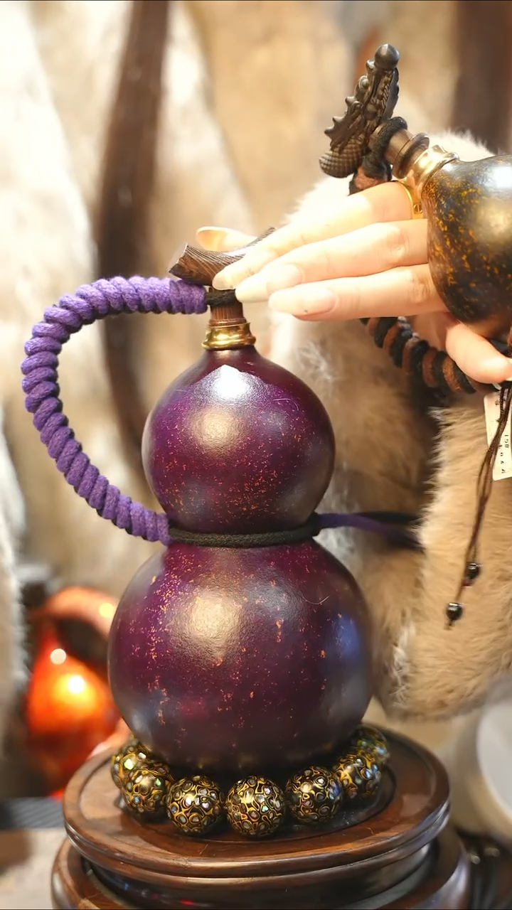 【闪购商品】XJ242大漆酒葫芦不包手串及旋转底座