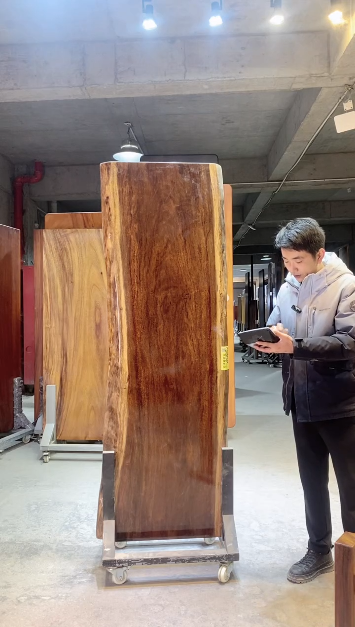 【闪购商品】木刚果黑檀实木190-67-62-6