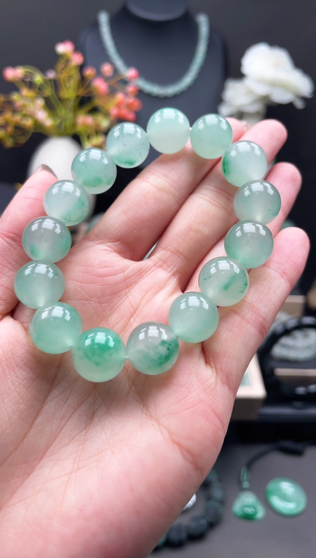 未镶嵌手镯石英质玉天然非洲翠