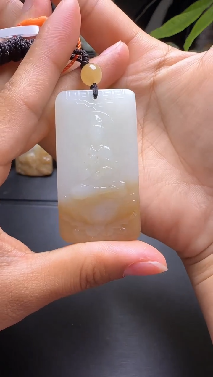 【闪购商品】和田玉颈饰未镶嵌新疆和田玉金山糖白观音牌