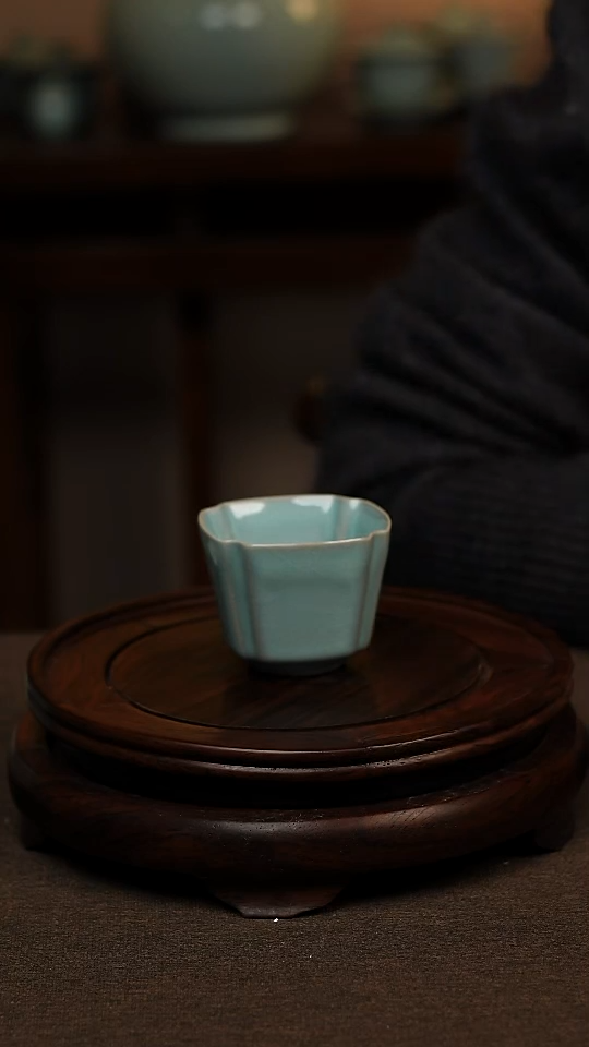 瓷片天青色四方八角杯70ml微瑕不带礼盒