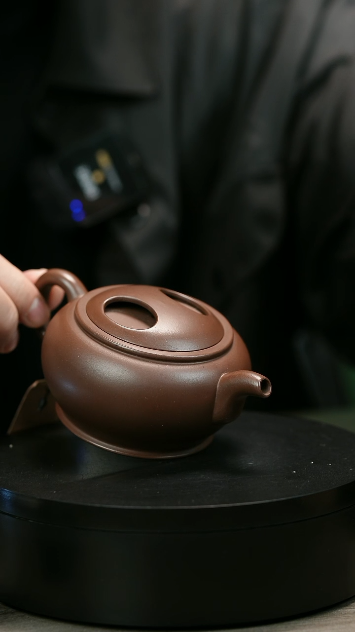 茶壶紫砂人**斗H2163赵信军牛盖玉碗