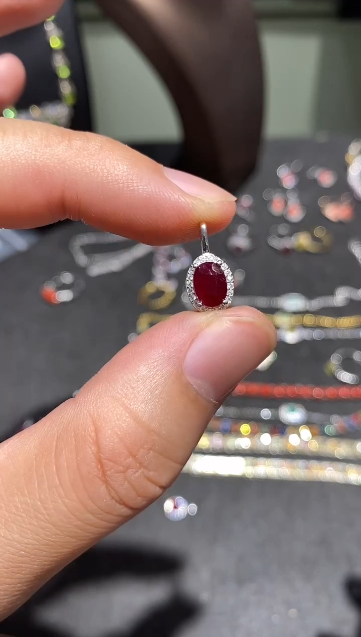 颈饰银S925镶嵌红宝石吊坠