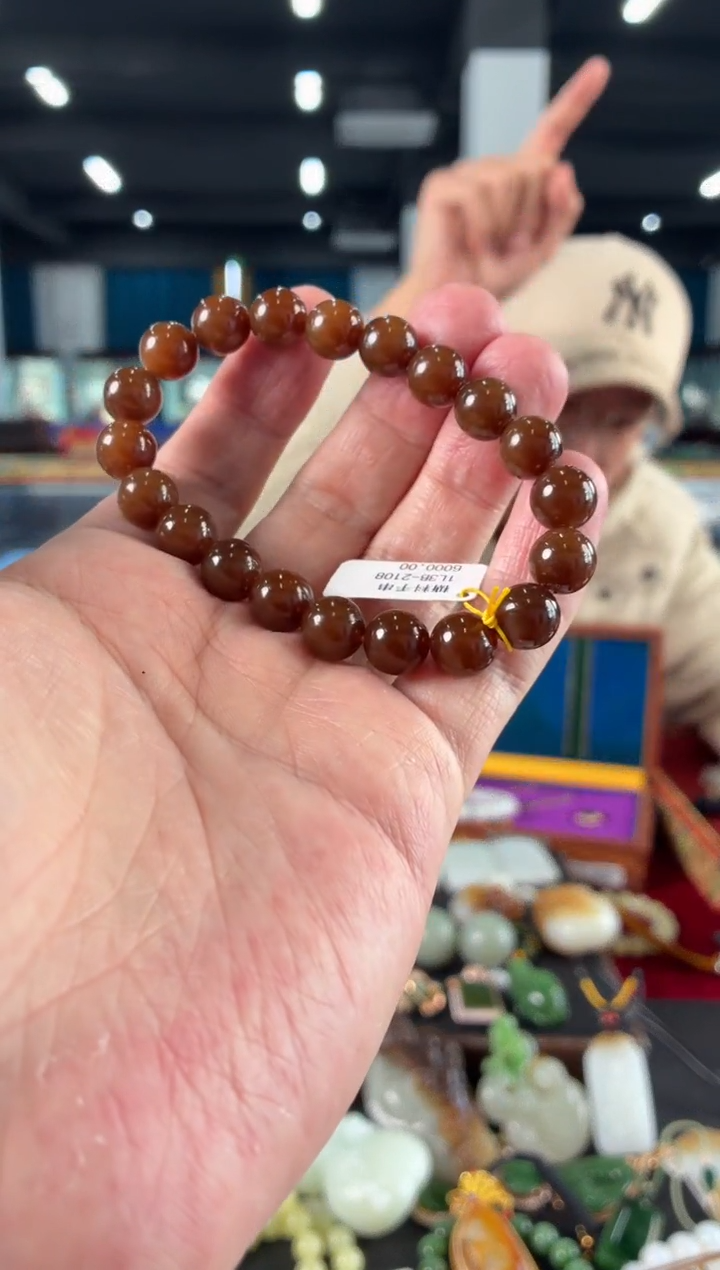 颈饰未镶嵌和田玉手串