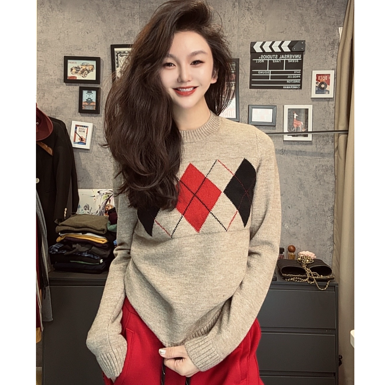 韩系复古菱格纹设计感圆领毛衣女秋冬氛围感显瘦百搭针织衫上衣