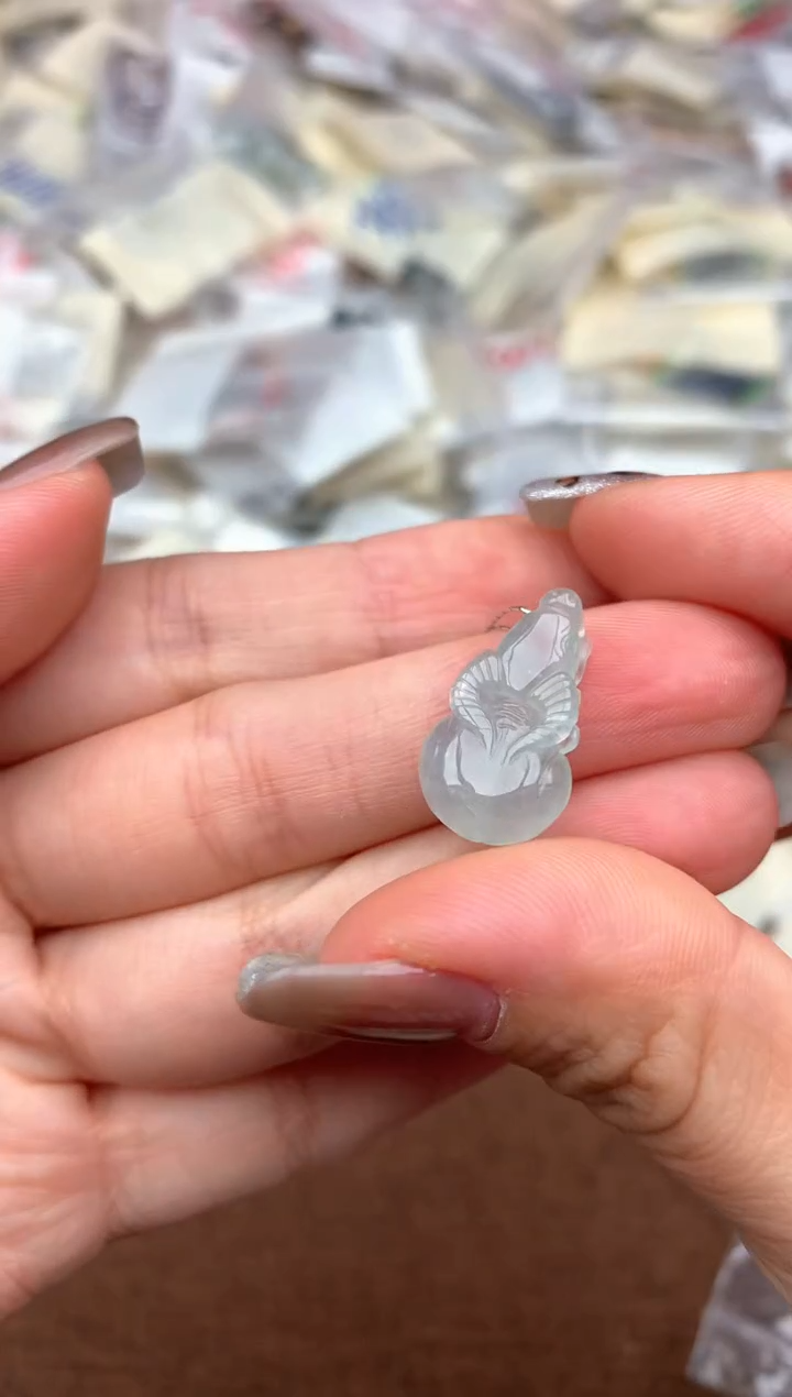 未镶嵌挂件翡翠—